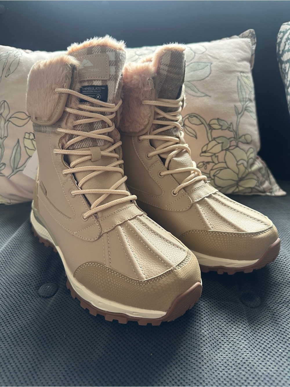 NWOB: WMS Ozark Trail winter boots size 9